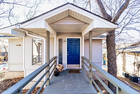 Exterior - Buoyant Place Hang Out 2 Private Studio Homes! (Osage Beach)