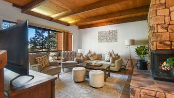 Townhome, Multiple Beds, Balcony | Interior