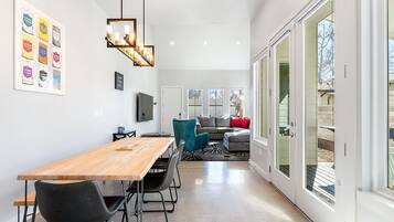 House, Berbilang Katil, Kitchen, Garden View (The Marilyn) | Makan dalam bilik