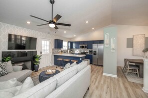 House, Multiple Beds, Balcony | Living area | TV