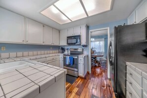 House, Multiple Beds, Patio, Garden View (Succulents & Seashells) | Private kitchen | Fridge, microwave, oven, stovetop - Succulents & Seashells Coastal Paradise by Beach (Marina)