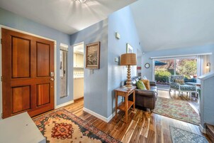 House, Multiple Beds, Patio, Garden View (Succulents & Seashells) | Interior