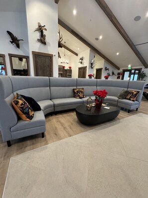 Lobby - Retreat Center at Royal Creek Ranches (Rush Valley)