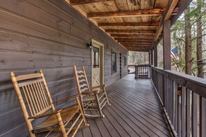 Cabaña, varias camas, hidromasaje, vista a la montaña (Marietta’s Dream) | Vista del balcón