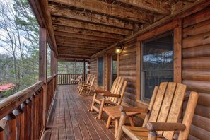 Cabin, Multiple Beds, Hot Tub, Mountain View (Touch of Elegance) | Balcony