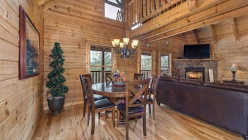 Cabin, Multiple Beds, Hot Tub, Mountain View (Touch of Elegance) | In-room dining