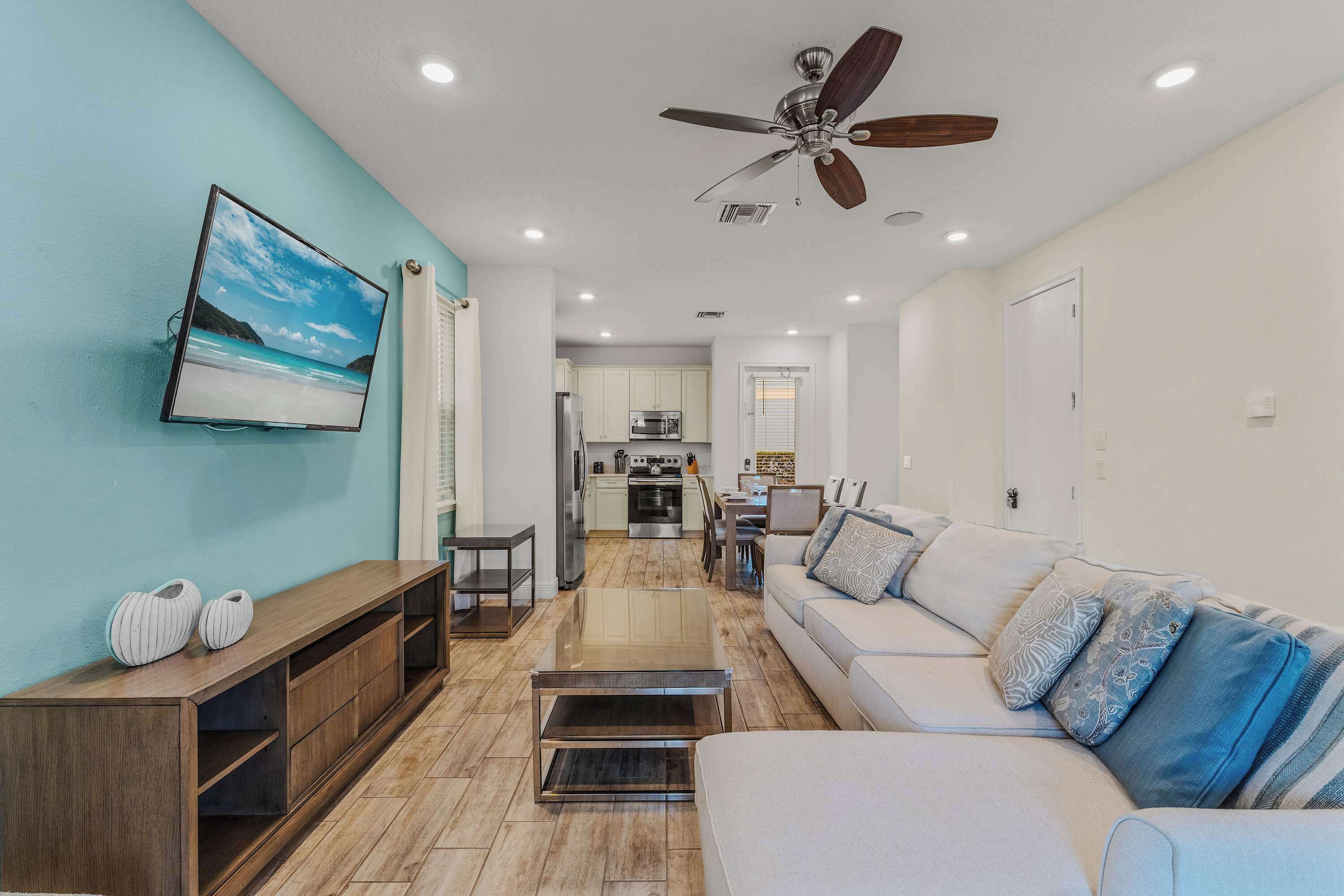 House, Multiple Beds, Hot Tub, Garden View (Frankly Fintastic) | Living area | 42-inch flat-screen TV with digital channels