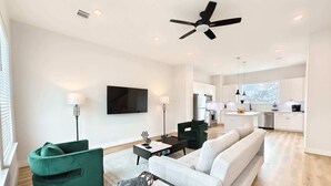 Townhome, Multiple Beds, Kitchen (Northside Retreat) | Living area | 42-inch flat-screen TV with digital channels - Northside Retreat Chic 3 Bdr, Pet Friendly! (Houston)