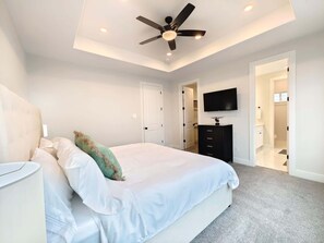 Maison mitoyenne, plusieurs lits, cuisine (Northside Retreat)