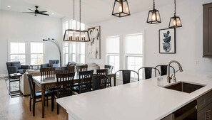 House, Patio | In-room dining - Como Collection (Lake Geneva)
