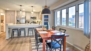 House, Berbilang Katil, Patio | Makan dalam bilik