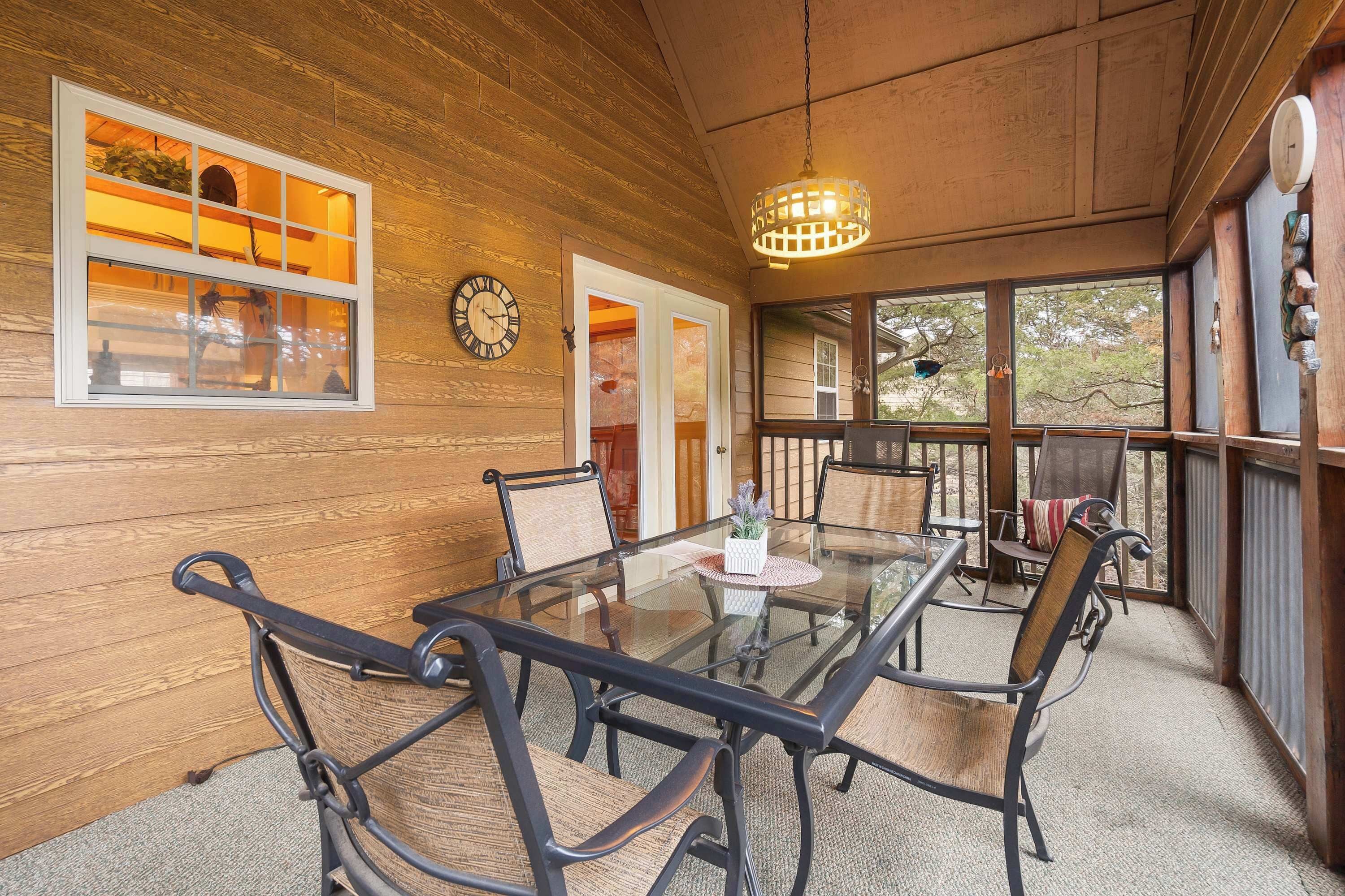 Cabin, Multiple Beds, Patio, Mountain View (Creekside) | Outdoor dining