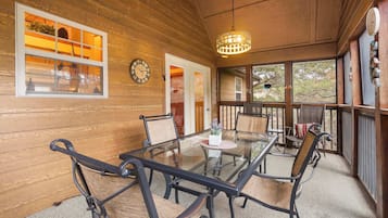 Cabin, Multiple Beds, Patio, Mountain View (Creekside) | Outdoor dining