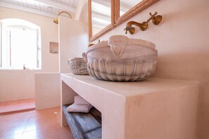 Interior - Emporio A Captivating 6-bed Villa in Nimborio (Symi)