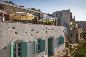 Exterior - Emporio A Captivating 6-bed Villa in Nimborio (Symi)