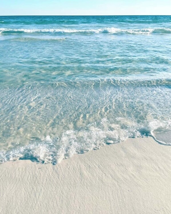 Beach nearby - Cute, 2 bedroom ~ 3 min walk to beach! (Panama City Beach)