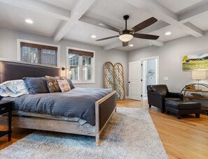 3 bedrooms, individually decorated, individually furnished, free WiFi