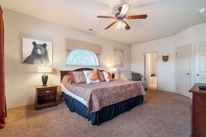 Condo, Multiple Beds, Kitchen, Golf View (Whippoorwill Woods) | 3 bedrooms, individually decorated, individually furnished, free WiFi