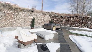 House, Hot Tub, Mountain View | Terrace/patio