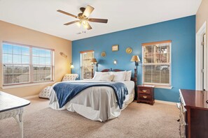 3 habitaciones, decoración personalizada y muebles diferentes