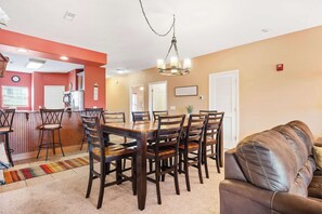 Condo, Multiple Beds, Balcony (Rockwood Lakeview Getaway) | Dining