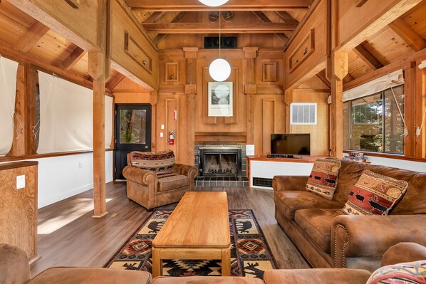 Cabin, Multiple Beds, Patio, Mountain View (Timber Lodge Yosemite) | Living area | 35-inch flat-screen TV with digital channels, fireplace - Timber Lodge Yosemite Enveloped in Nature! (Yosemite National Park)
