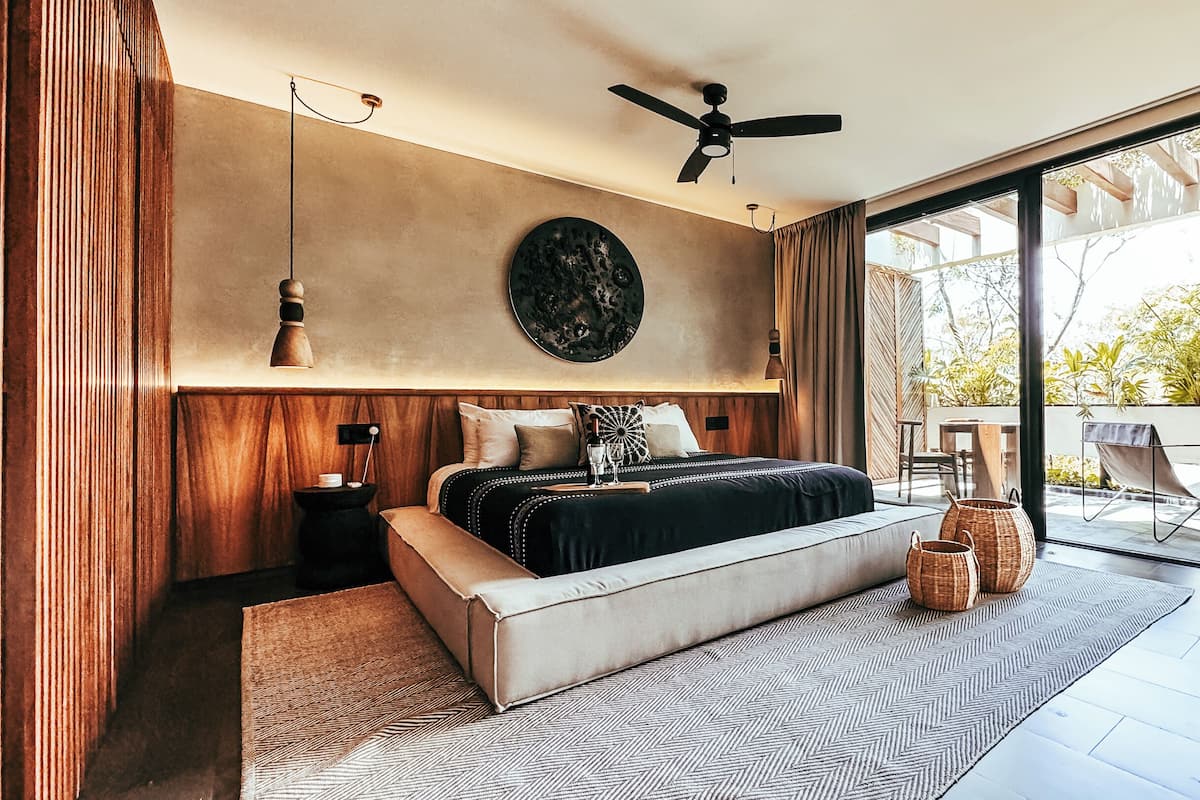 Ropa de cama de alta calidad y camas Tempur-Pedic