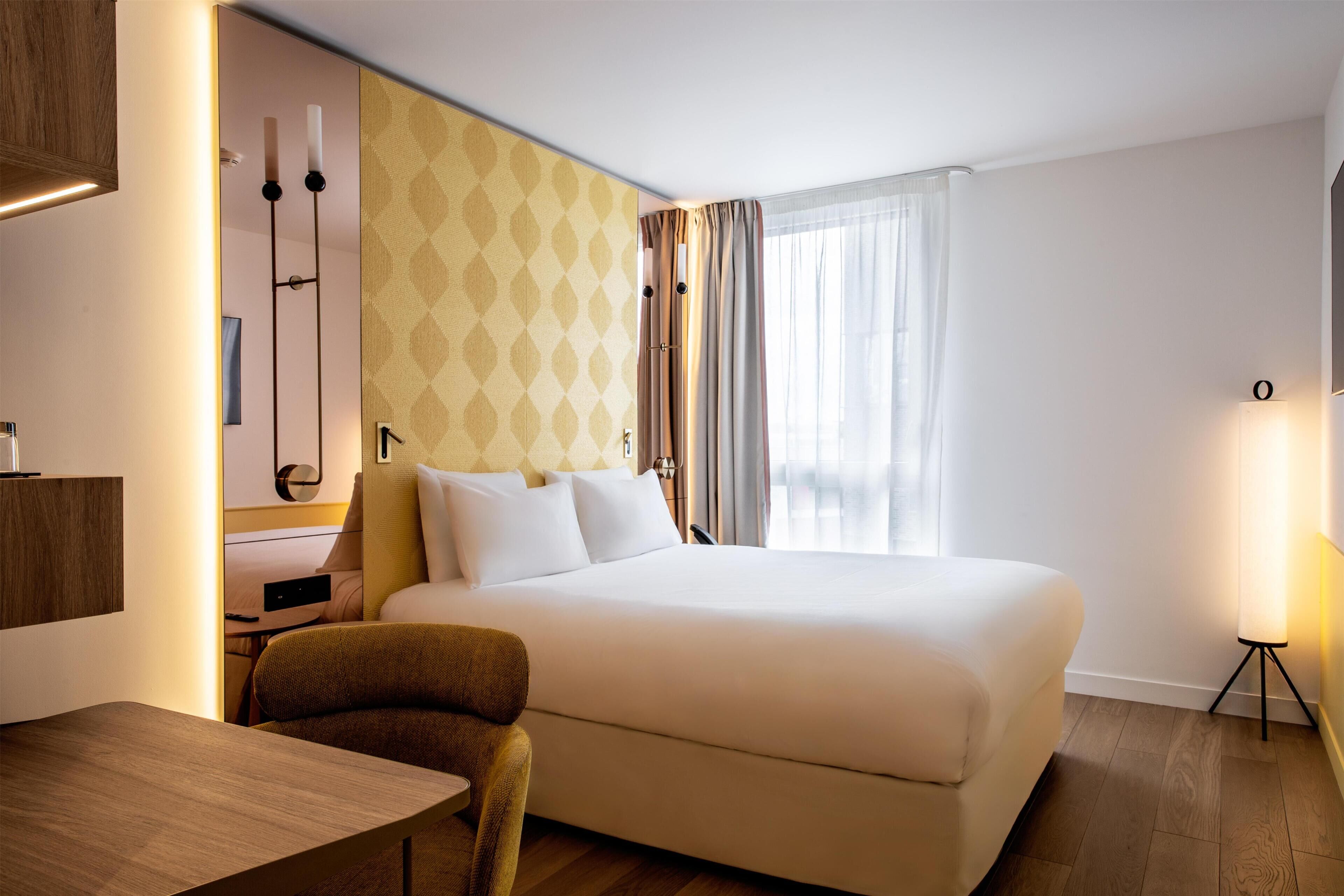 Premium bedding, Select Comfort beds, in-room safe, laptop workspace