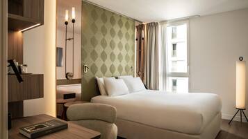 Standard Room, 1 Double Bed | Premium bedding, Select Comfort beds, in-room safe, laptop workspace