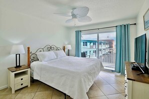 コンドミニアム ベッド (複数台) パティオ オーシャンビュー (The Hideaway) | 2 室のベッドルーム、客室ごとに異なる装飾、客室ごとに異なるインテリア、WiFi (無料)