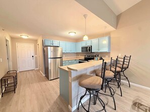 Condo, Multiple Beds, Pool Access (Highland Lake View) | Private kitchen | Fridge, microwave, oven, stovetop