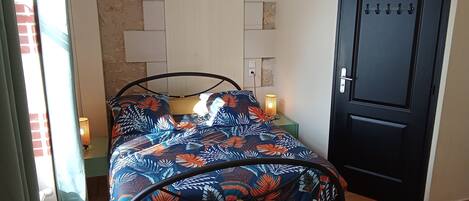 Chambre Double | Espace de travail pour ordinateur portable, chambres insonorisées