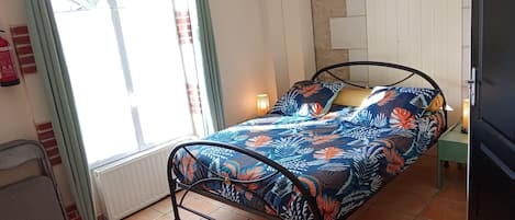 Chambre Double | Espace de travail pour ordinateur portable, chambres insonorisées