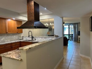 Interior - Near Beaches & Outdoor Activites! Relaxation and Fun! 2 BR/BA/LR & KITCHEN (Bradenton)