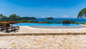 Pool - Casa Macaw, Ocean View Villa with Infinity Pool (Sámara)