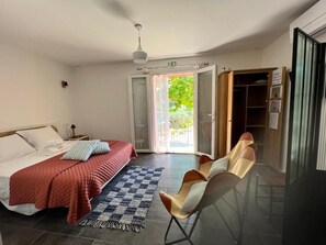 Chambre Double Supérieure, salle de bains attenante (La Fabrique) | 1 chambre, chambres insonorisées, Wi-Fi gratuit