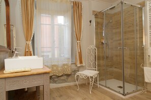 Bathroom - Casa Pini Rio (Riolunato)
