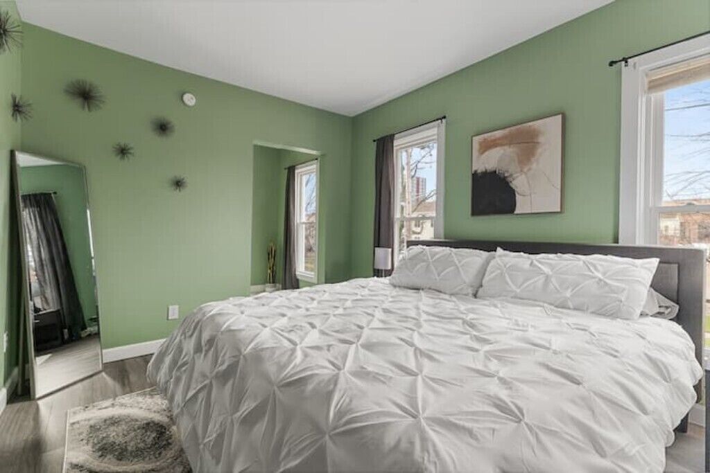 2 dormitorios, escritorio, wifi gratis y ropa de cama