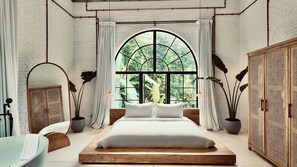 King Suite with Paddy Field View | 고급 침구, 필로우탑 침대, 미니바, 객실 내 금고