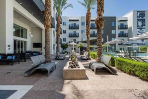 Terrace/patio - Resort style living in N Scottsdale, 5min to Kierland dining, Phoenix Open, Mayo (Phoenix)