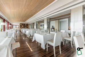 Restaurant - Hotiday Room Collection - Livorno Mascagni (Livorno)