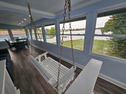 Lakefront 2 story 4/2 bungalo with huge yard.