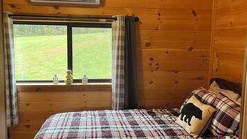 1 dormitorio, cuna de viaje, wifi gratis y ropa de cama