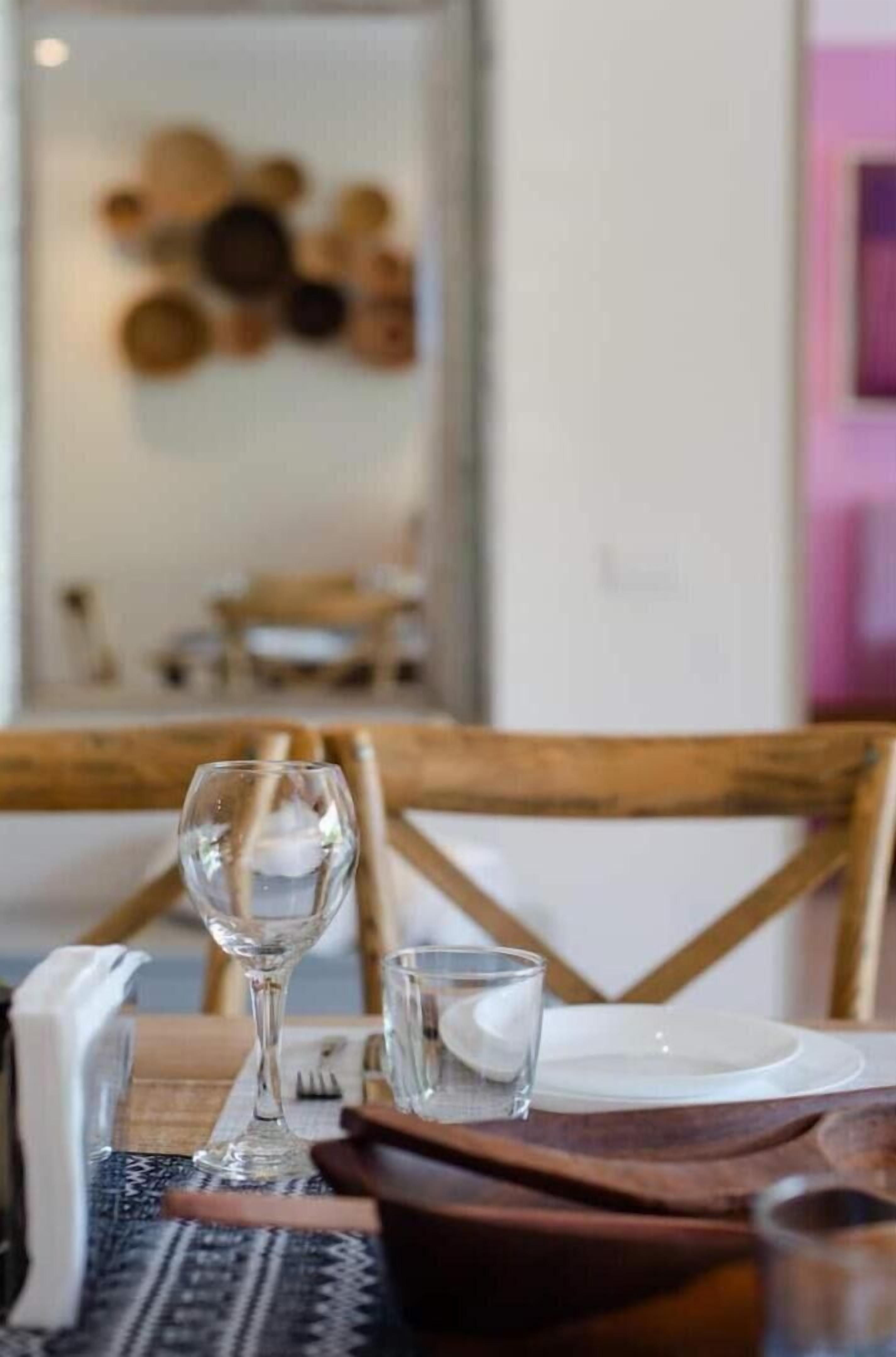 Comida y bebida