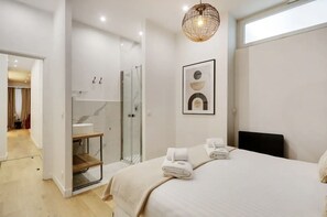 3 chambres, fer et planche Ă repasser, Wi-Fi, draps fournis