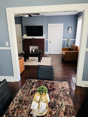 Interior - Cozy 2-Bedroom Home allows you work remotely or hybrid with Wi-Fi (Irvington)