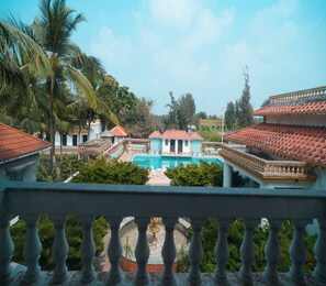 Traditional House | Desk, free WiFi, bed sheets - Icon Heritage Bakkhali - Where the Sea Meets Luxury (Kakdwip)