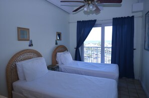 2 室のベッドルーム、WiFi、ベッドシーツ