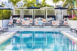 Pool - Beautiful Hidden Gem 2bedroom/2Bathroom in the Heart of Brickell. (Miami)