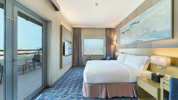 Zimmer, 1 King-Bett, Balkon, Stadtblick